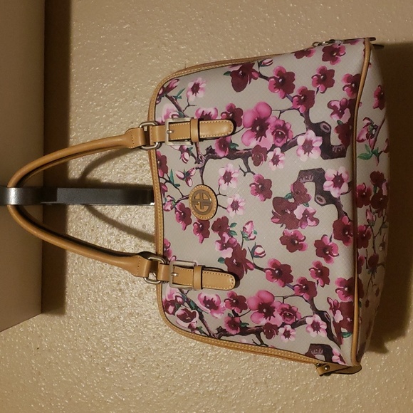 Giani Bernini tote - Picture 2 of 11